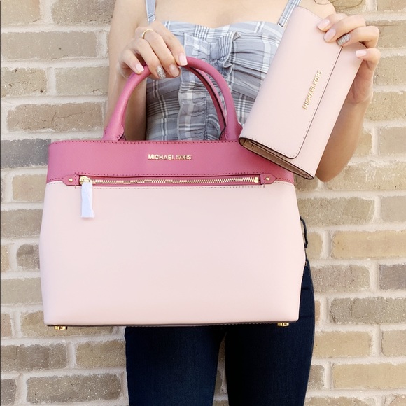 Gaby’sBags-Michael Kors Satchel&Wallet SET - Picture 2 of 8